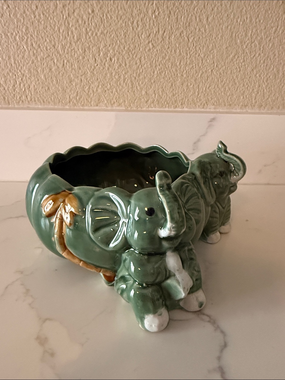 Majolica Style Planter Ceramic Elephant - Picture 2 of 7